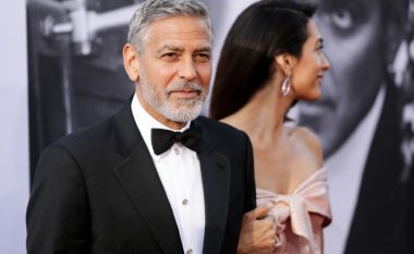 Pas kërkesës së bashkëshortes, George Clooney nxjerr në shitje motoçikletën Harley Davidson
