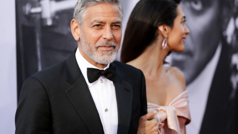 Pas kërkesës së bashkëshortes, George Clooney nxjerr në shitje motoçikletën Harley Davidson
