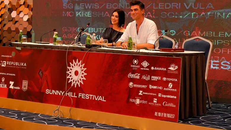 Dukagjin Lipa flet pas përfundimit të “Sunny Hill”: Realizuam atë që deshëm, një festival që prezanton Kosovën kudo