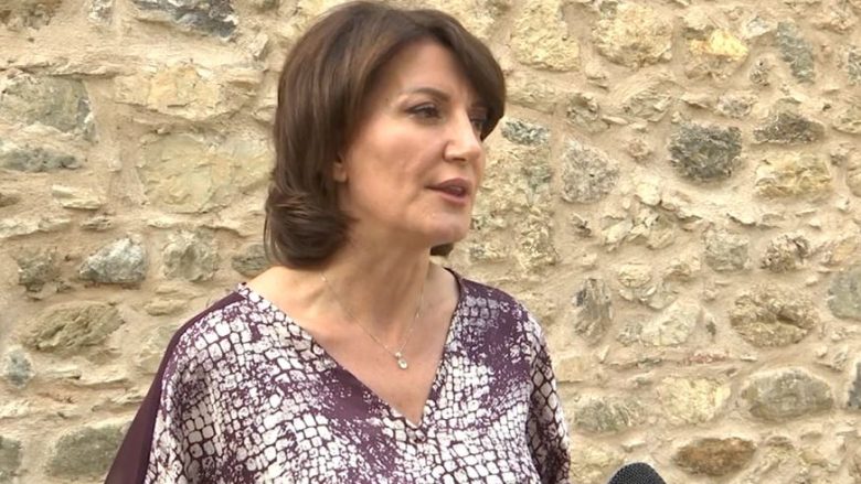 Ish-presidentja Jahjaga: Vrasjet në Gjakovë, turp për shoqërinë dhe institucionet