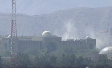 Përgjaket Bajrami në Kabul, sulmohet me raketa pallati presidencial (Video)