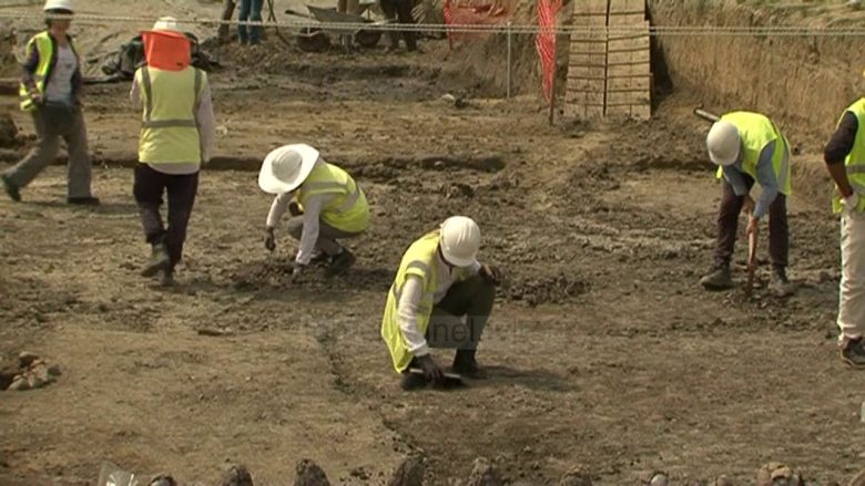 Në Korçë, zbulohet vendbanimi mijëravjeçar (Video)