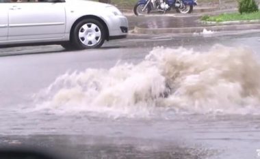 Përmbytje në Korçë nga reshjet e shiut