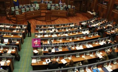 Opozita paralajmëron mocion mosbesimi ndaj Qeverisë