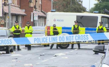 Të shtëna në Manchester, 10 persona të plagosur