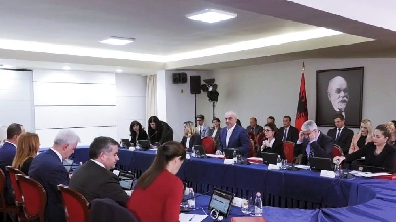Mblidhet Qeveria në Vlorë, në skaner puna e ministrave