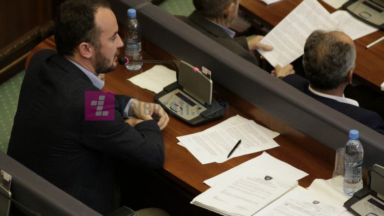 Molliqaj: LDK dhe VV i kanë votat e PSD-së për rrëzimin e Qeverisë Haradinaj