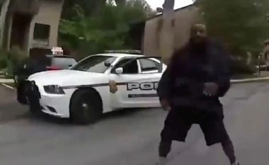 Nuk iu bind urdhrave të policisë amerikane, qëllohet për vdekje (Video)