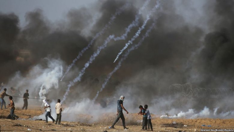 Sulmet izraelite në Gaza vrasin tre persona