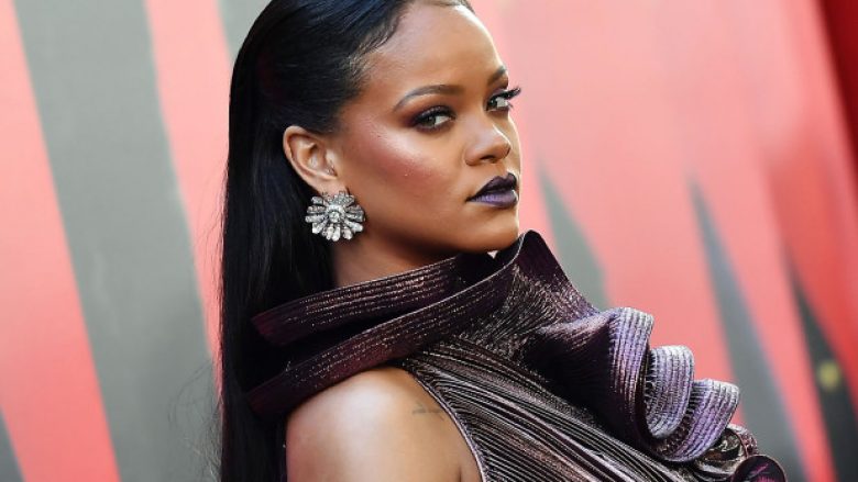 Rihanna më në fund me film dokumentar rreth karrierës së vet