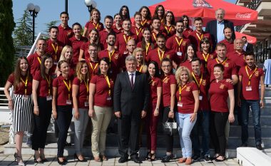 Fillon për herë të nëntë Shkolla për liderë të rinj e presidentit Gjorge Ivanov