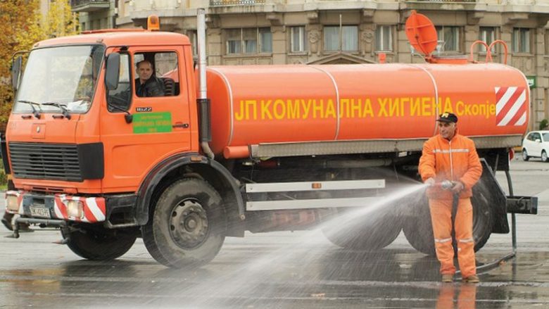 Për 6 muaj, 8 milionë euro për pastrimin e rrugëve në Shkup