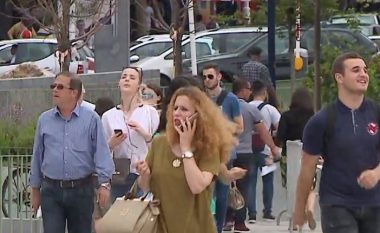 Braktisja e Shqipërisë alarmon sociologët, të rinjtë thonë se duan jetë më të mirë (Video)