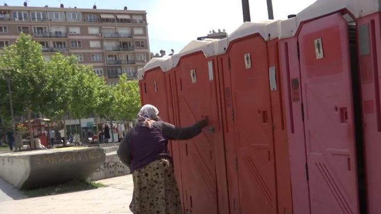 Prishtina bëhet me tualete publike, qytetarët pro et contra (Video)
