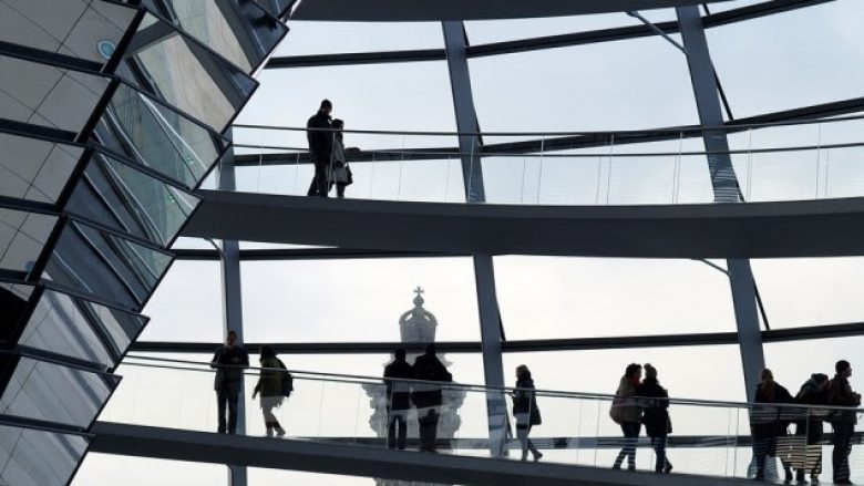 Gjermania ashpërson kushtet për investitorët jo-evropianë