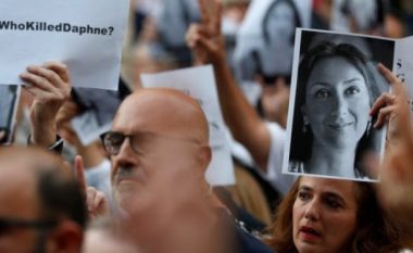 Vrasja e Caruana Galizia: Armiqtë ia vranë gazetares nga Malta edhe qentë