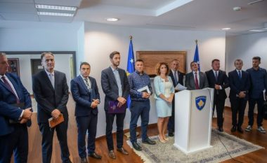 Haradinaj fton qytetarët të marrin pjesë në aksionin për pastrimin e Kosovës