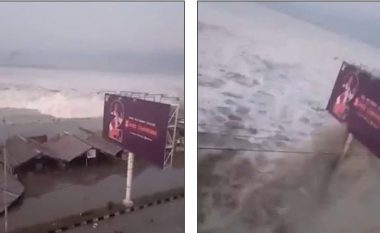 Cunami i fuqishëm godet Indonezinë, publikohen pamjet e këtij momenti (Video)