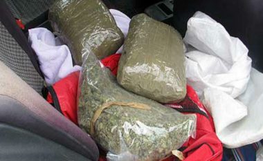 Istog, policia arreston tre persona, i kapi me 145 kilogram marihuanë
