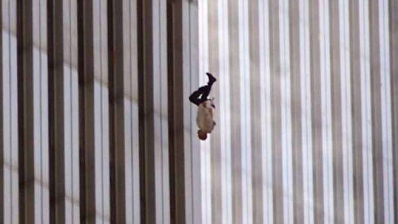 11 shtator 2001: Misteri i një fotoje të një dite tragjike