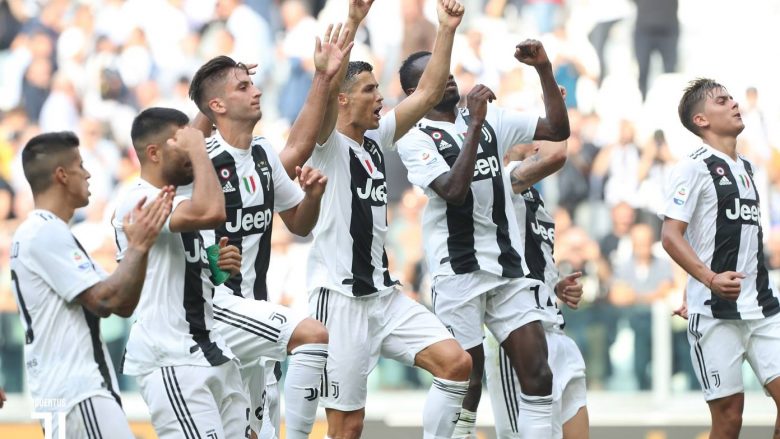 Juventusi publikon listën për ndeshjen e Ligës së Kampionëve ndaj Valencias, Dybala dhe Douglas Costa udhëtojnë me skuadrën
