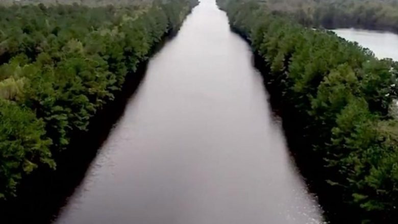 Pasojat e uraganit Florence, autostrada në SHBA shndërrohet në “liqen” (Foto/Video)