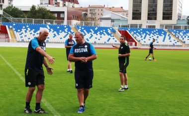 Kosova mban stërvitjen e fundit para nisjes, flasin trajneri Challandes dhe katër lojtarë