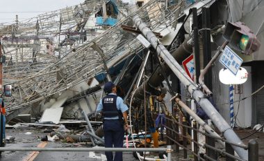 Stuhia Jebi shkakton dëme të mëdha në Japoni