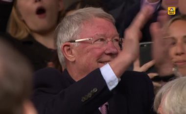 Ferguson pritet në Old Trafford me një duartrokitje të madhe para ndeshjes ndaj Wolverhamptonit