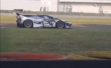 Ferrari mund të jetë duke testuar një makinë pistash edhe më esktreme se FXX K Evo (VIDEO)