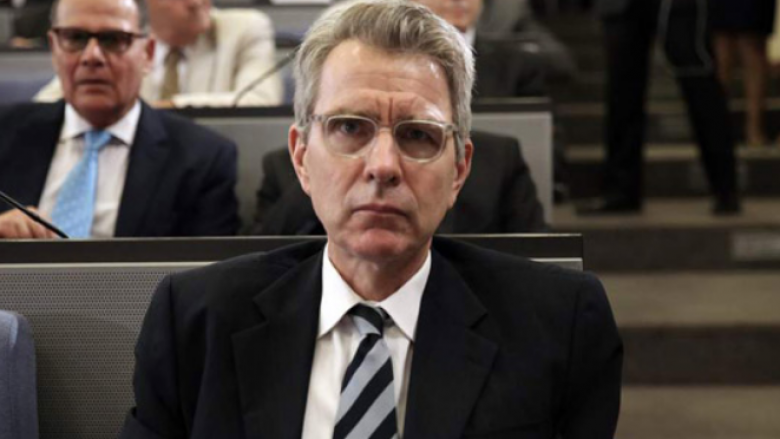 Pyatt: Marrëveshja e Prespës i “hap” marrëdhëniet me fqinjët verior