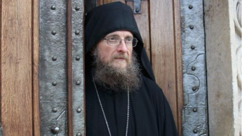Igumeni i manastirit të Deçanit, kundër ndarjes dhe kundër njohjes së Kosovës
