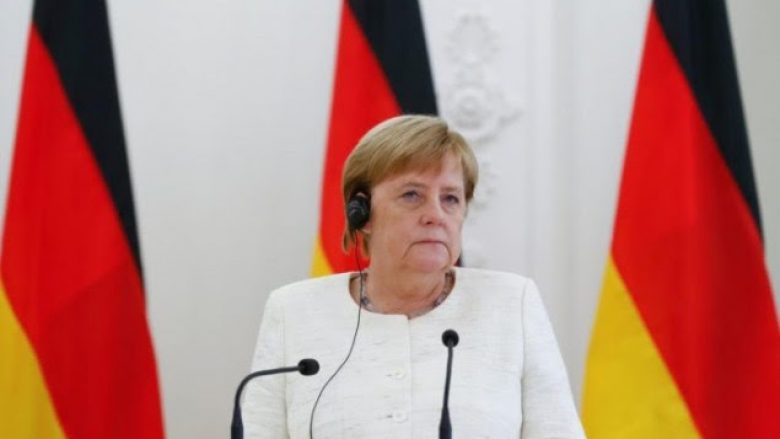 Merkel kundër heqjes së sanksioneve evropiane ndaj Rusisë