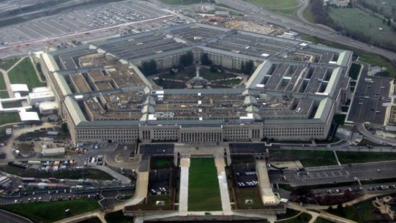 E konfirmon Pentagoni: Asistenca ushtarake amerikane prej 800 milionë dollarëve, ka arritur në Ukrainë fundjavën e kaluar