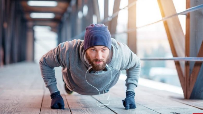 Ushtrimet fizike në mot të ftohët ju ndihmojnë të digjni më shumë dhjam