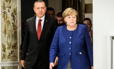 Erdogan në darkën te Steinmeier, Merkel nuk merr pjesë