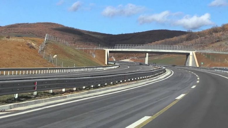 Rrugët, 682 milionë dollarë më tepër, rruga Tiranë-Elbasan dhe Rruga e Kombit, kostot u shtuan në ndërtim