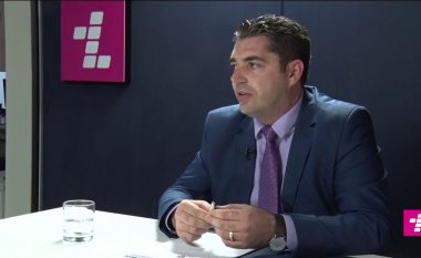 Ish-ministri Bajram Hasani: Gjatë një muaji u punësuan 200 persona në Telekomin e Kosovës