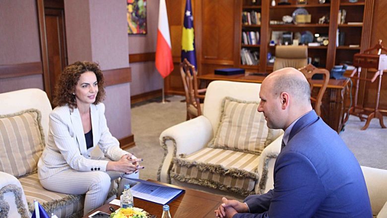 Vuniqi: Kosova ka interesim për hapjen e Ambasadës në Poloni