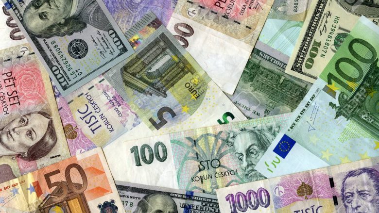 Pasiguria e BREXIT-it, presion mbi monedhat evropiane