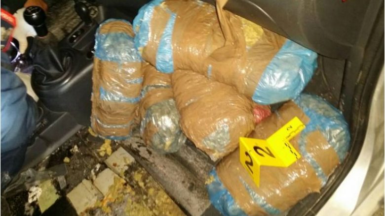 Konfiskohen mbi 500 gramë substanca narkotike në Fushë Kosovë