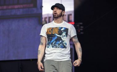 Eminem lanson versionin e zgjeruar të “Slim Shady LP”