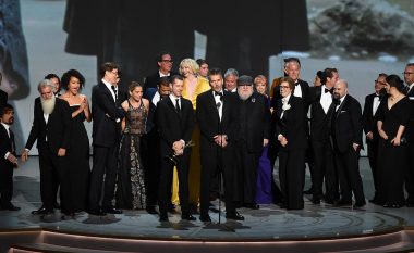 “Game of Thrones” fiton çmimin kryesor në Emmy, lista e plotë e fituesve