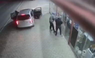 Hajnat filmohen duke vjedhur marketin në Lipjan (Video)