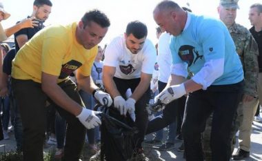 Haradinaj pjesë e aksionit ‘Ta pastrojmë Kosovën’, ku po marrin pjesë 100 mijë persona