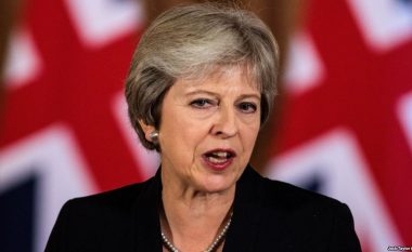 Kabineti i May ”mbështet plotësisht” planin e saj për Brexit
