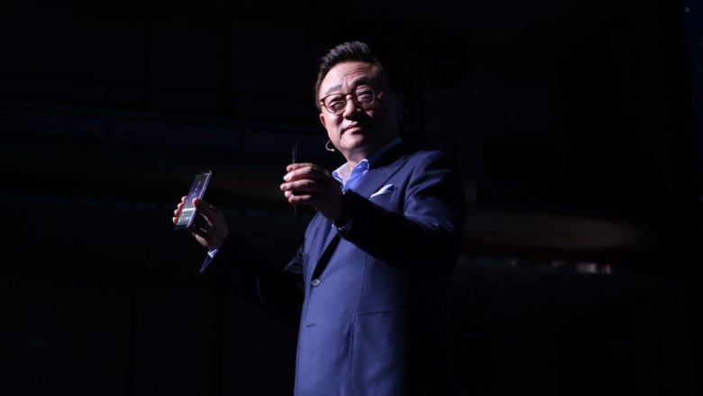 Samsung konfirmon se telefoni i palosshëm lansohet këtë vit