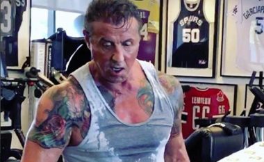 Shikoni se si Stallone stërvitet për pjesën e pestë të Rambos (Video)