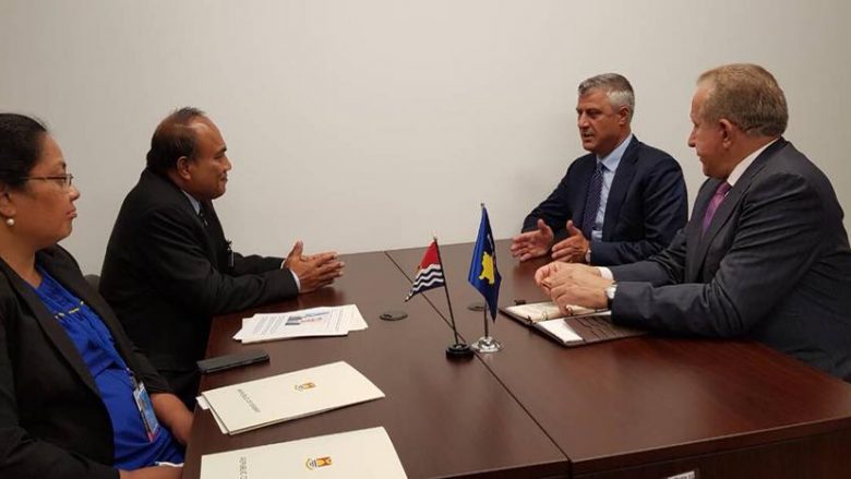 Thaçi kërkon vendosjen e marrëdhënieve diplomatike me Kiribatin