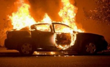 Digjet një veturë në Shkodër, dyshohet zjarrvënie e qëllimshme